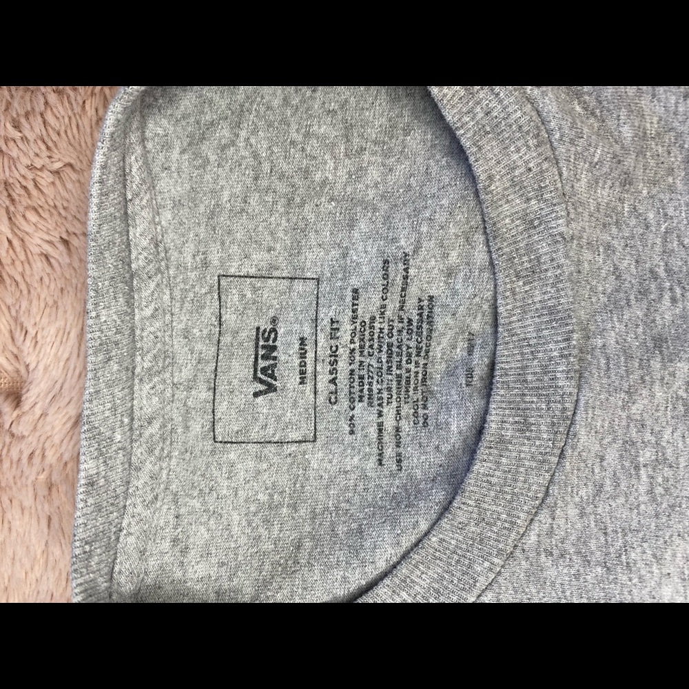 T shirt - Picture 2 of 2